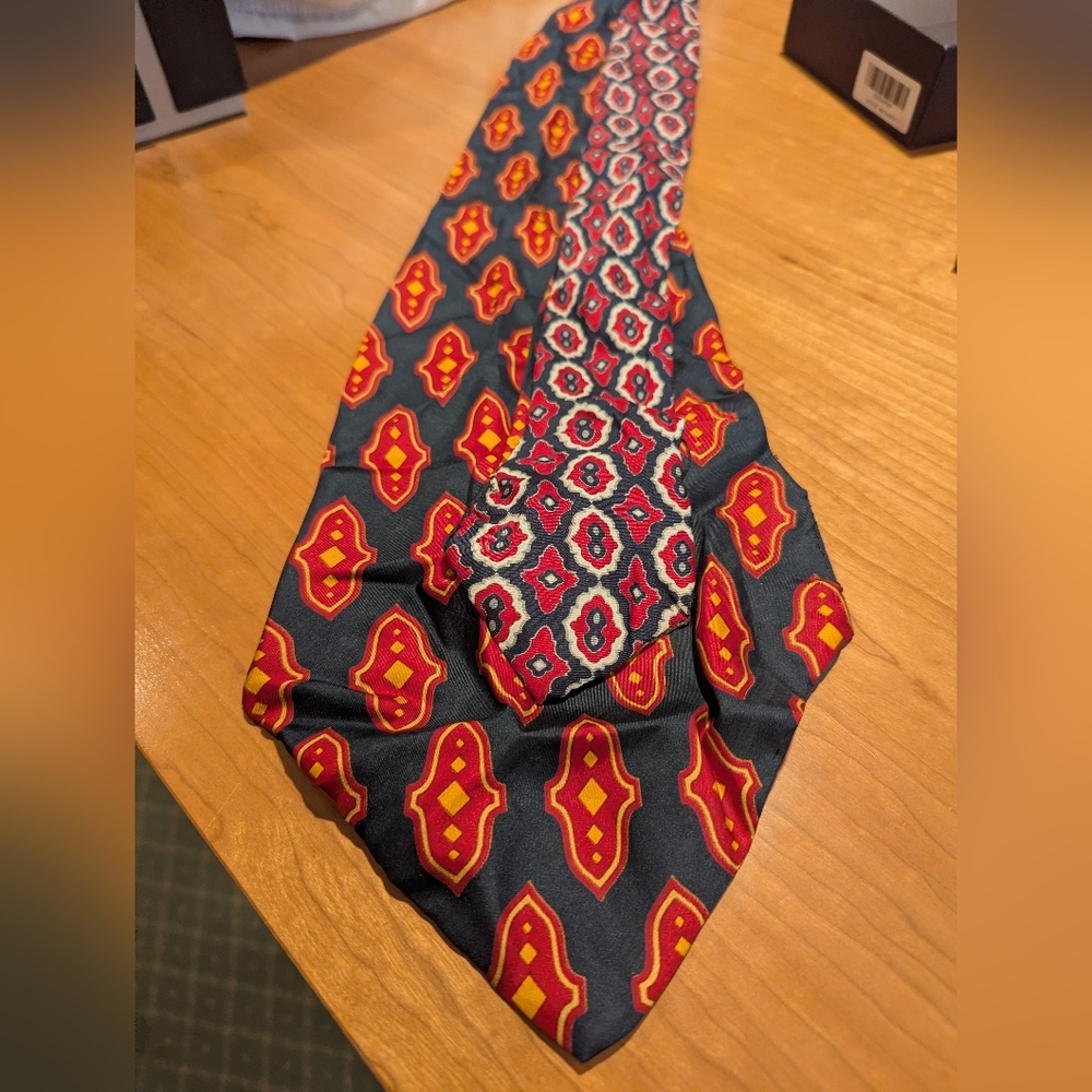 Vintage Retro Cravat Silk Reversible Men's Ascot Tie.